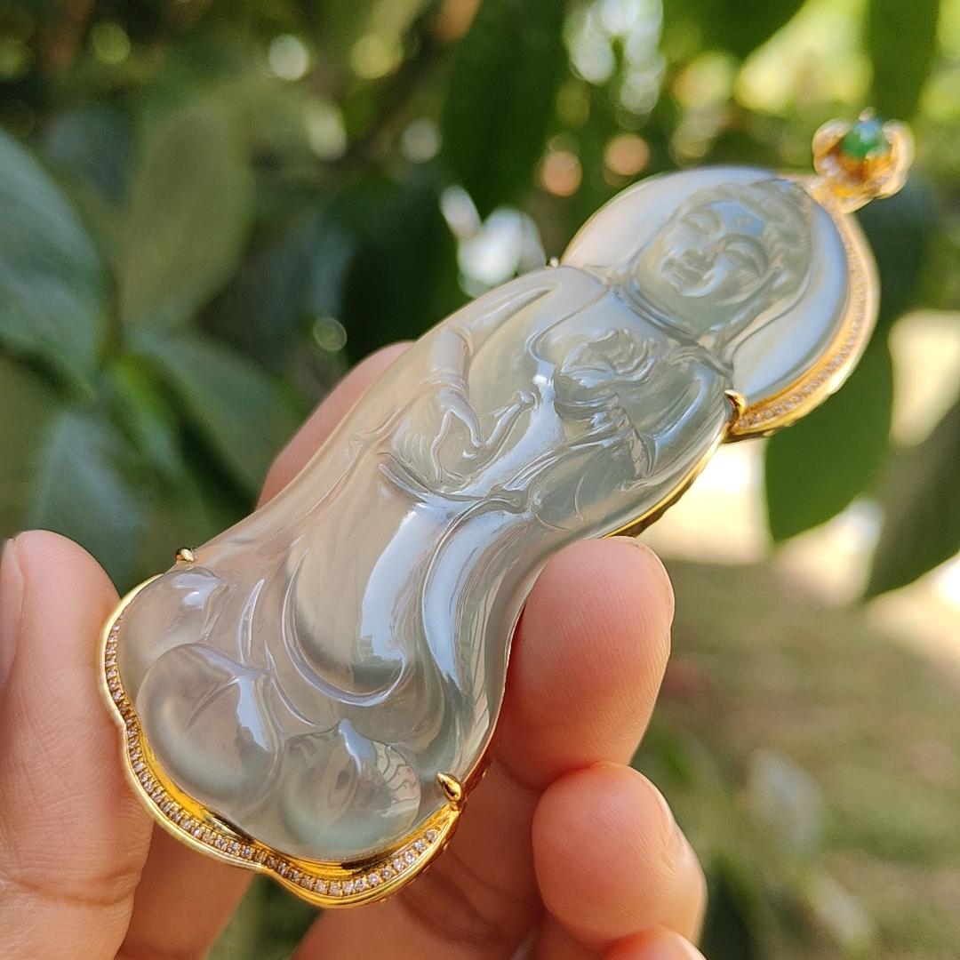 Super Rare Premium High Quality Light Green with Green Natural Type A Jadeite Jade crafted as Standing Guanyin set on 18k Gold with diamonds and one green cabochon, certificate weigh 27.19 grams, measurement 89.9 * 33.2 * 11.9 mm (18kp34) Yi Pin Qian