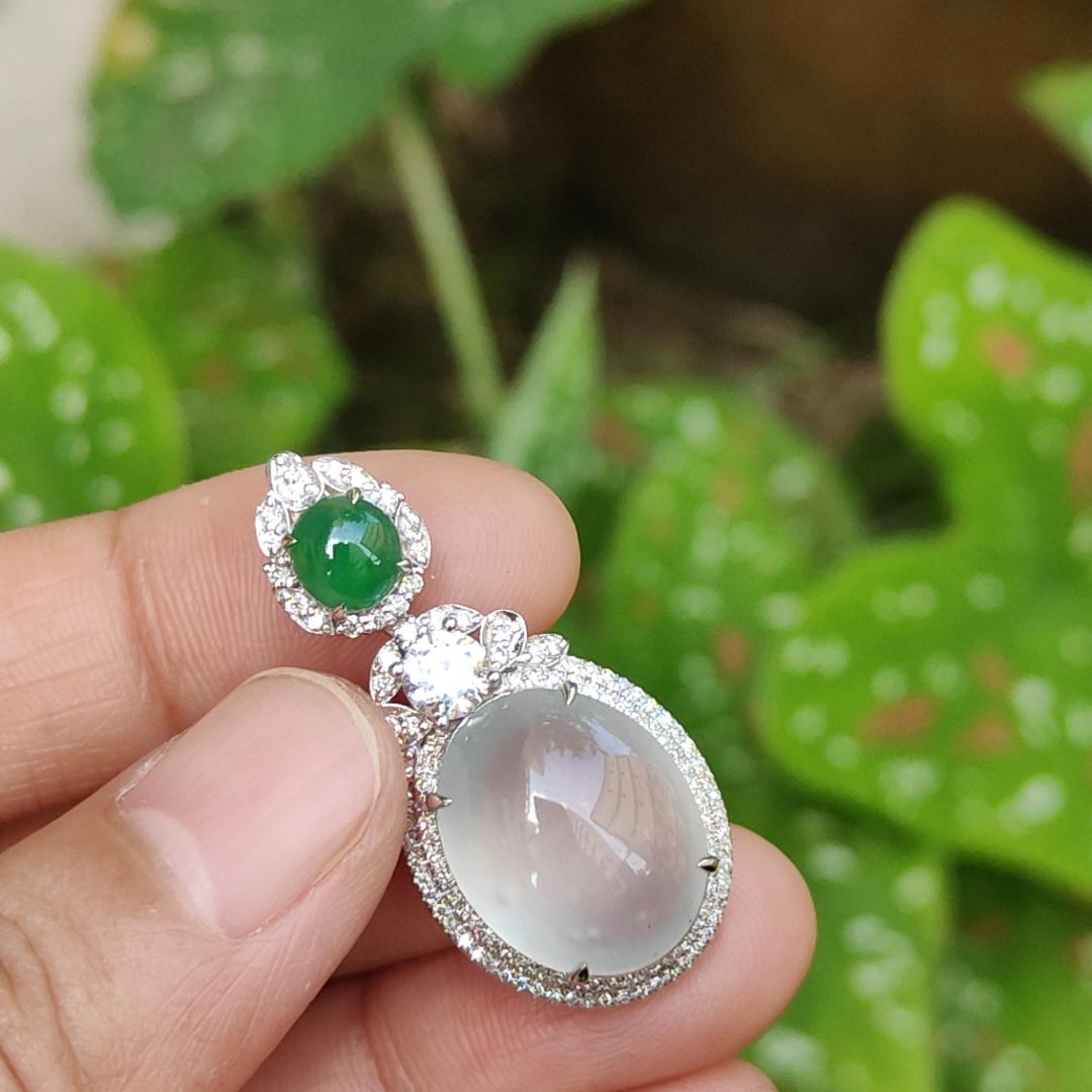 18k Gold Pendant Setting with 1 green cabochon and small diamonds with 1 CZ, Old Mine Natural Type A Jadeite with NGI Gemstone report weight 4.94 grams , 15.66 * 12.60 * 6.00 mm which is Highly Translucent Icy and very fine grain crystal aggregate (18kp8) Yi Pin Qian