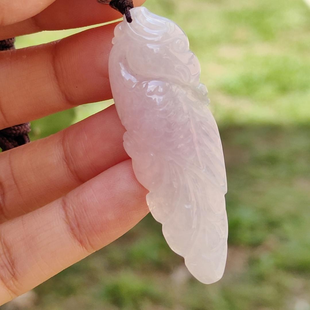 Rare Pinkish Light Lavender Hue Natural Type A Jadeite Pendant Necklace crafted as Parrot symbols of Wise and brave, heroic with certificate weigh 11.33 grams, 51.3 * 17.8 * 8.6 mm, mid-year offer and suitable for daily wear or collections (pendant28) Yi Pin Qian