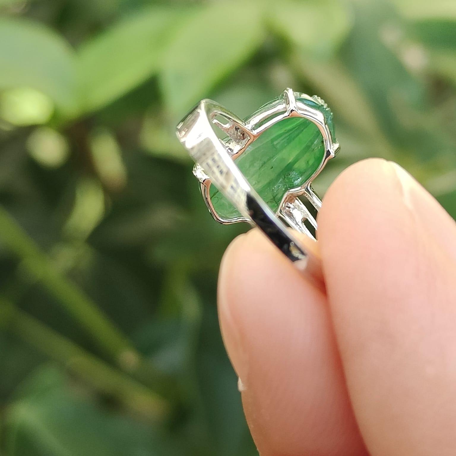 Green Pixiu measurement 13.2 * 7.9 * 4.5 mm Natural Type A Jadeite Jade set with 18k as Ring - Finger Size with diameter = 16.2mm (18kring42) Yi Pin Qian Jadeites Jade Jewelry ~Your Precious Quintessential ~ Singapore