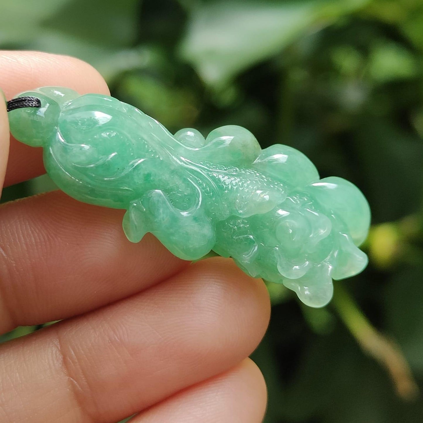 Light Green Chinese Cabbage Pendant - Natural Type A Jadeite Jade - Certificate weighs 9.35 grams, measurement 43.2 * 17 * 9.3 mm (pendant397) Yi Pin Qian Jadeites Jade Jewelry ~Your Precious Quintessential ~ Singapore
