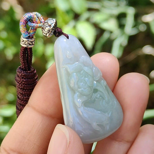 Smooth Texture Two colors Green and Lavender Natural Type A Jadeite Pendant Necklace crafted with Flower and Fish symbols of Wealth, prosperity and good fortune, certificate included weigh 11.84 grams, 38.6 * 24.5 * 7.8 mm, suitable for daily wear Yi Pin Qian
