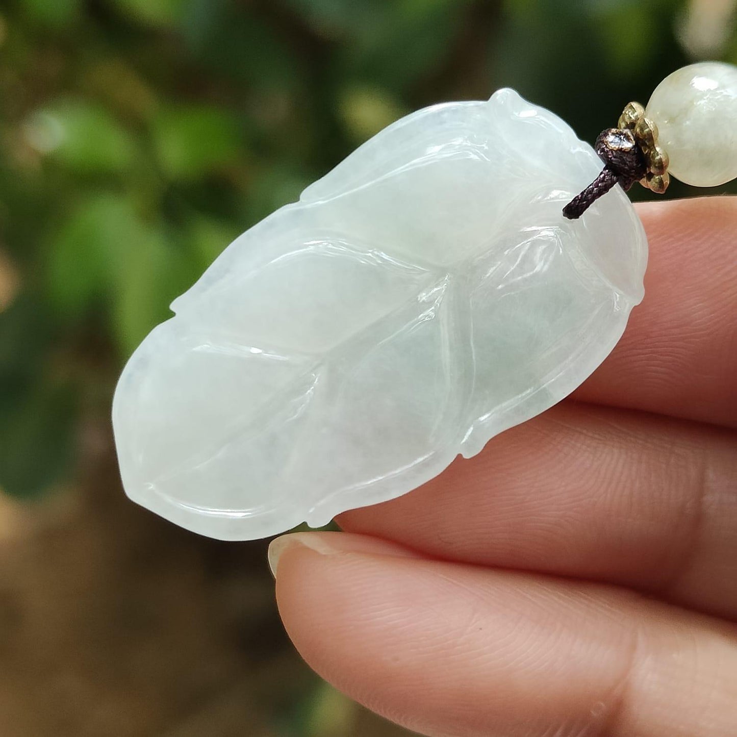 Crafted as Leaf on Natural Type A Jadeite Jade as Pendant certificate weighs 7.37 grams, measurement 34.8 * 19.3 * 5.8 mm (pendant379) Yi Pin Qian Jadeites Jade Jewelry ~Your Precious Quintessential ~ Singapore