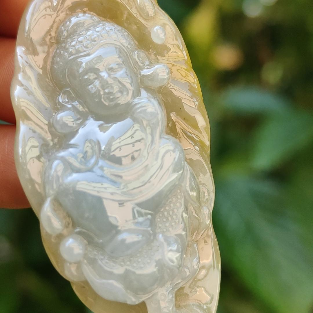 Very Rare Light Lavender and Lemon Yellow with Brown Natural Type A Jadeite pendant carved with baby buddha, certificate included weighs 20.13 grams, 57.90 * 26.80 * 11.20 mm, suitable for daily wear (pendant86) Yi Pin Qian