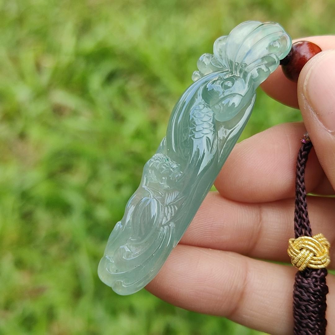 Semi Icy Good Translucency Green Natural Type A Jadeite Pendant Necklace crafted as the parrot, symbols of Wise and brave, heroic and mighty, with certificate weigh 10.82 grams, 57.8 * 16.3 * 7.1 mm (pendant24) Yi Pin Qian