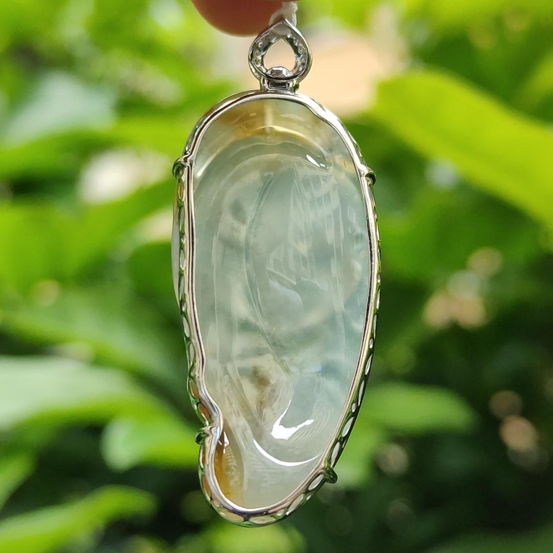 High Quality Icy Yellow Translucent Natural Type A Jadeite Jade crafted as Milo Buddha set with 18k Gold as Pendant, certificate weighs 9.1 grams, measurements 46.1 * 18.7 * 9.5 mm (18kp60) Yi Pin Qian