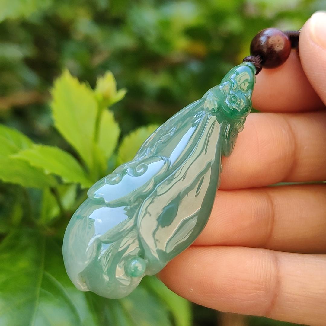Very beautiful Full Green and Light Green Hue Natural Type A Jadeite Jade crafted with Three Legs Toad with coin and Ruyi with certificate weigh 16.97 grams, measurement 52.8 * 21.2 * 10.7 mm (pendant180) Yi Pin Qian