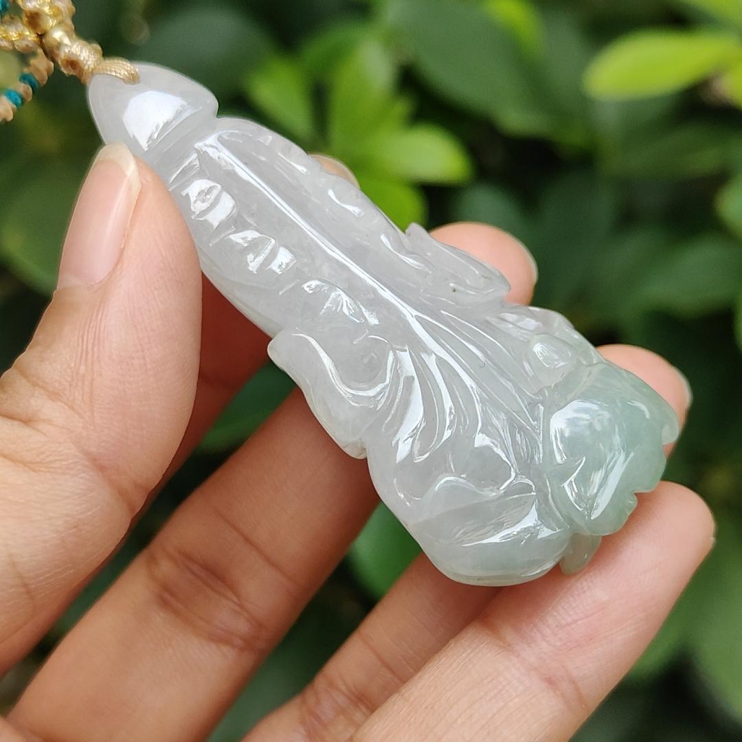 Singapore New Arrival High Quality Pendant crafted as the Cabbage on Natural Type A Jadeite Jade certificate weighs 31.47 grams, measurement 61 * 26.4 * 13.9 mm (pendant320) Yi Pin Qian Jadeites Jade Jewelry ~Your Precious Quintessential ~ Singapore