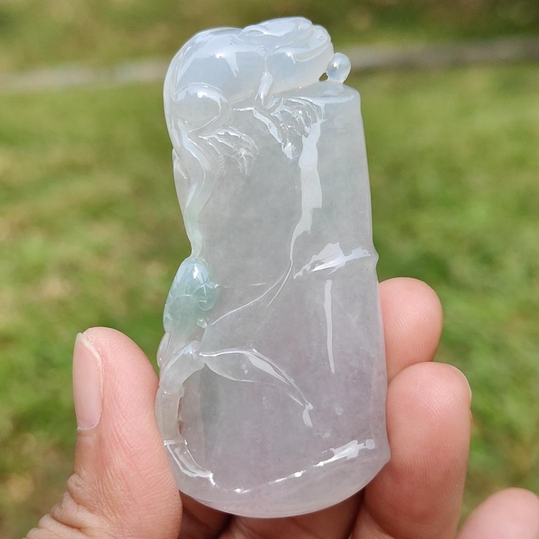Semi Icy Lavender with green Natural Type A Jadeite Jade crafted with Bamboo and lizard as Pendant, certificate weigh 43.34 grams, measurement 64.3 * 30.5 * 10 mm (pendant196) Yi Pin Qian