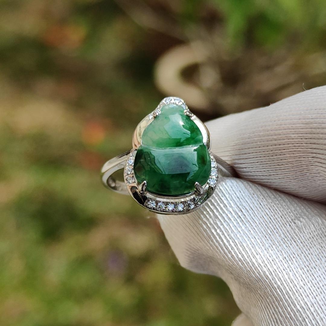 Special Sales - Quality Semi Icy Spicy Green Natural Type A Jadeite Jade crafted as Gourd set on S925 Silver with Zircon, Finger size adjustable, certificate weigh 2.59 grams, 12 * 9.9 * 2.5 mm (s925ring6) Yi Pin Qian