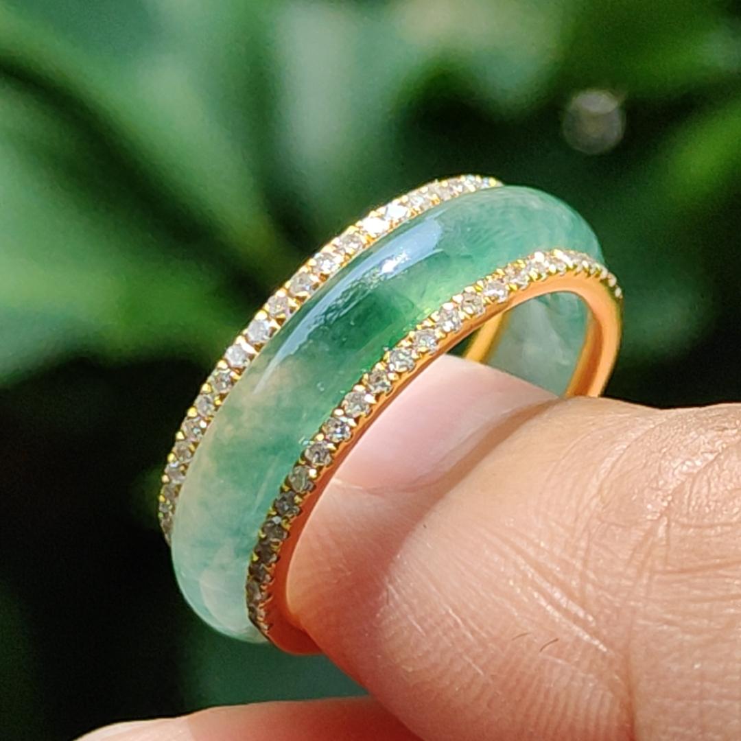 Icy Translucent Green Floating Patches Natural Type A Jadeite Jade crafted as Ring designed with removable 18k Gold, certificate weighs 4.65 grams, measurement 6.3 * 2.9 mm, finger size 17.1 mm (18kring29) Yi Pin Qian