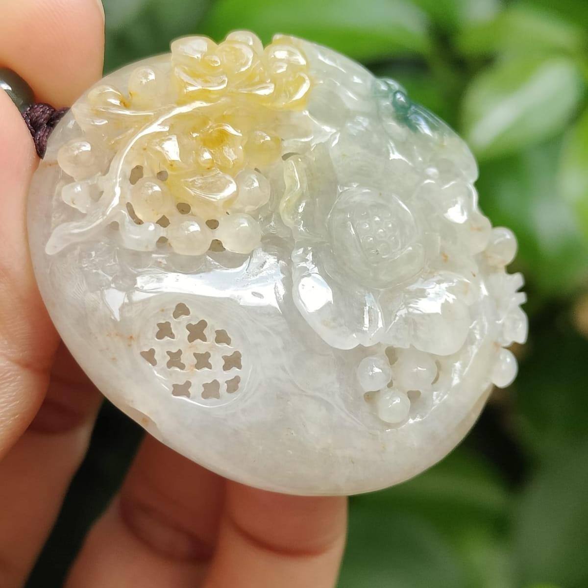 Rare Old Collection Old School Flowers Pendant Yellow and Green Natural Type A Jadeite Jade certificate weighs 42.61 grams, measurement 46.8 * 40.8 * 13.2 mm (pendant387) Yi Pin Qian Jadeites Jade Jewelry ~Your Precious Quintessential ~ Singapore