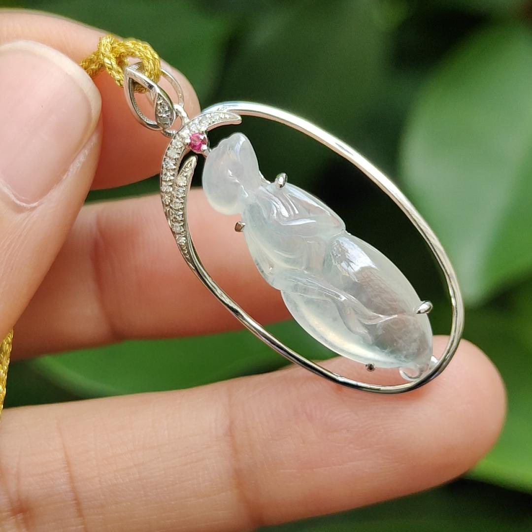 New Arrival SG Local Seller Crafted as The Enlightenment Pendant on Natural Type A Jadeite Jade set with 18k Gold certificate weighs 3.12 grams, measurement 35.8 * 17.2 * 7 mm (18kp81) Yi Pin Qian Jadeites Jade Jewelry ~Your Precious Quintessential ~ Singapore