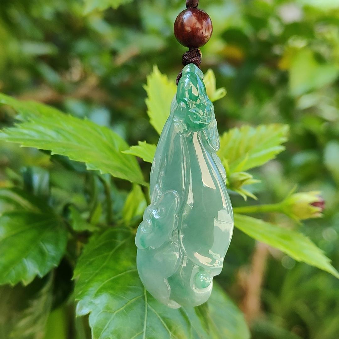 Very beautiful Full Green and Light Green Hue Natural Type A Jadeite Jade crafted with Three Legs Toad with coin and Ruyi with certificate weigh 16.97 grams, measurement 52.8 * 21.2 * 10.7 mm (pendant180) Yi Pin Qian