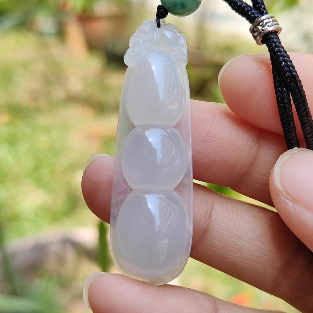 Rare Pure White Icy Translucent Natural Type A Jadeite Jade crafted with French Beans as Pendant Necklace, certificate weigh 8.4 grams, measurement 47.5 * 14.6 * 8.6 mm (pendant220) Yi Pin Qian