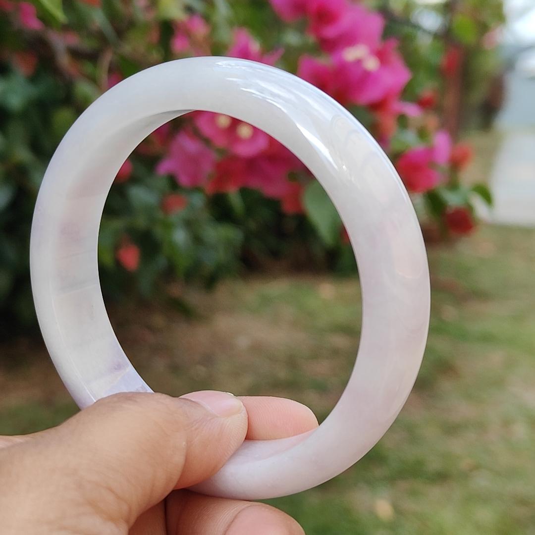 Light Lavender Natural Type A Jadeite Jade crafted with shape of Peace Bracelet Bangle, certificate weigh 60.17 grams, measurement 14.1 * 8 mm, Wrist size 57.5 mm (bangle5) Yi Pin Qian