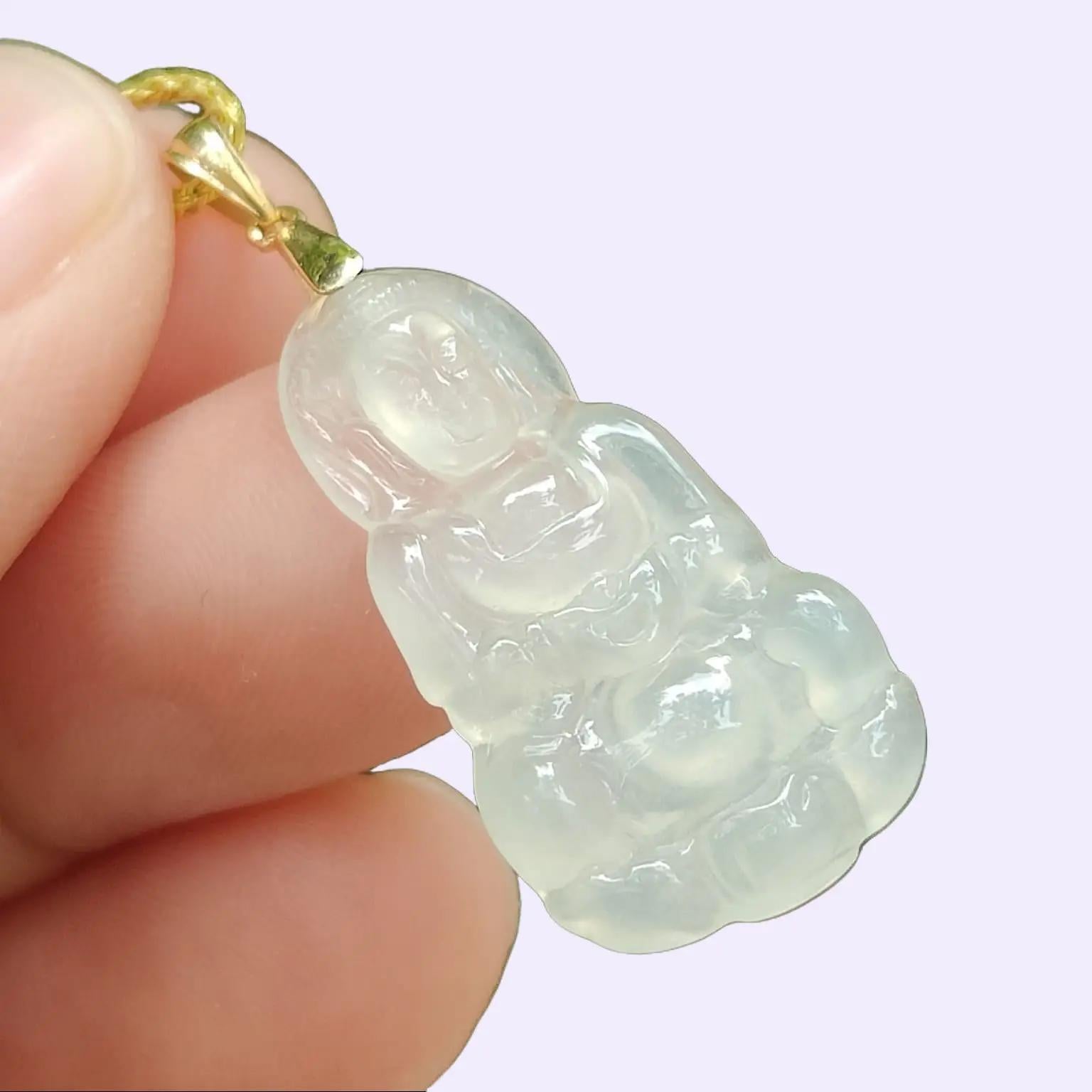 Icy Guanyin Jadeite Necklace – Type A Jadeite with 18K Clasp, Peace and Protection for Every Journey (18kp104) Yi Pin Qian Jadeites Jade Jewelry ~Your Precious Quintessential ~ Singapore