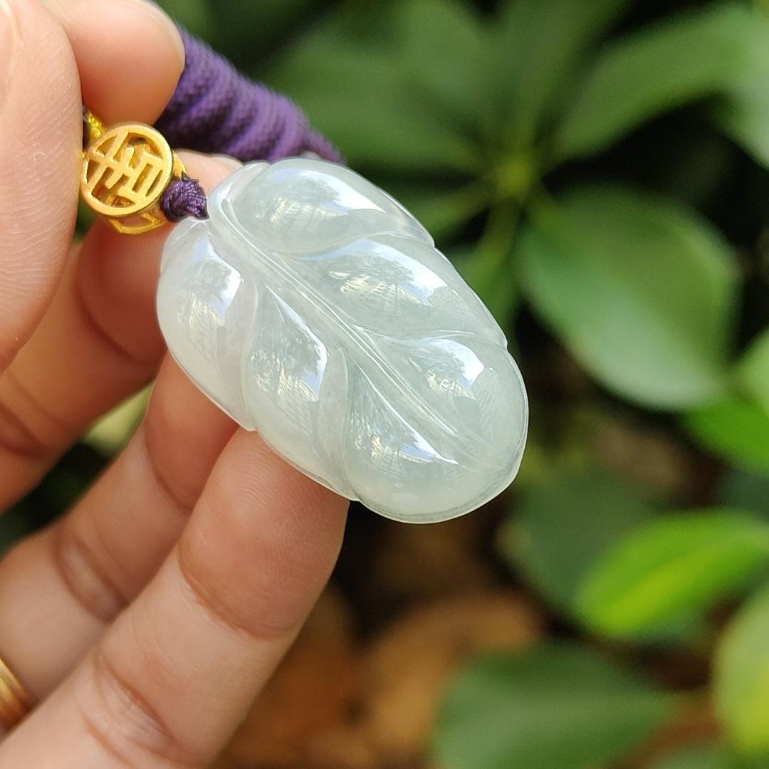 New Arrival in Singapore - Pendant Necklace Crafted as Leaf on Natural Type A Jadeite Jade, certificate weighs 6.89 grams, measurement 34.2 * 20.9 * 5.1 mm (pendant330) Yi Pin Qian Jadeites Jade Jewelry ~Your Precious Quintessential ~ Singapore