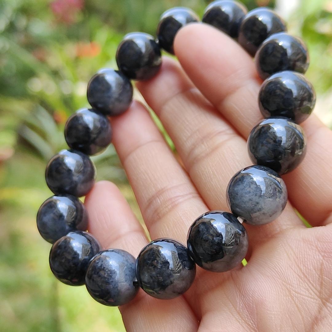 Black Wuji Natural Type A Jadeite Jade crafted with 16 * 13mm beads as a bracelet with QIC labs approved certificate weigh 60.39 grams (bracelet19) Yi Pin Qian