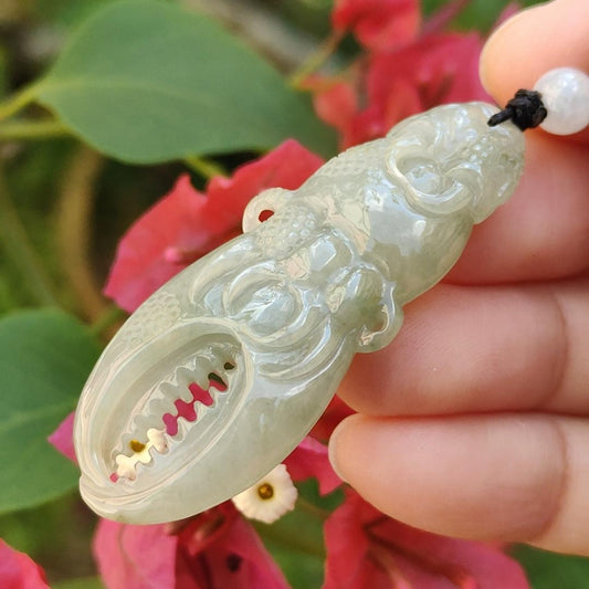 Light Green Hue Natural Type A Jadeite Pendant Necklace crafted as crab claws, symbols of everything is stable, money comes from all directions, and a title on the gold list, with QIC approved certificate weigh 15.95 grams, 49.5 * 19 * 9.1 mm (pendant42) Yi Pin Qian