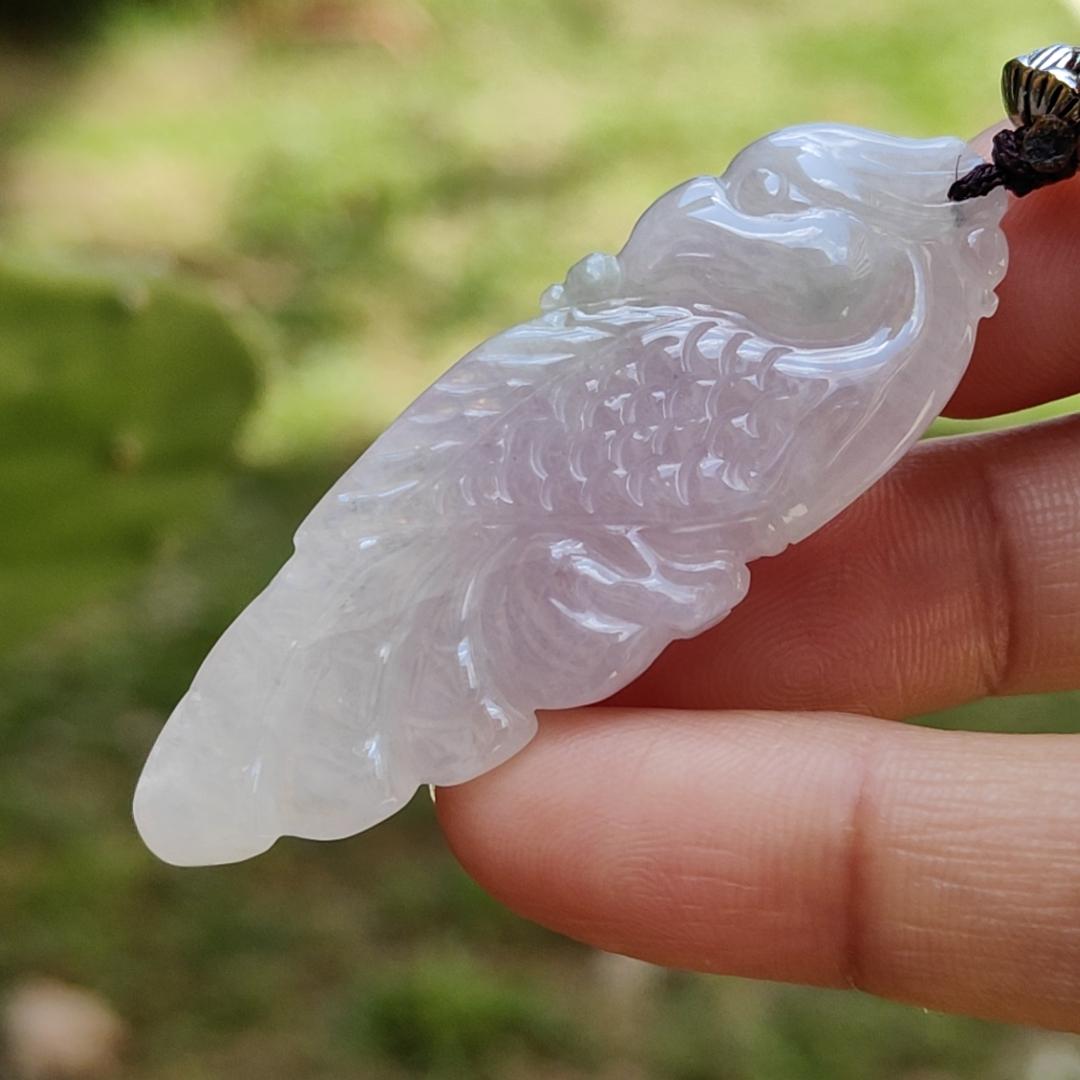 Rare Pinkish Light Lavender Hue Natural Type A Jadeite Pendant Necklace crafted as Parrot symbols of Wise and brave, heroic with certificate weigh 11.33 grams, 51.3 * 17.8 * 8.6 mm, mid-year offer and suitable for daily wear or collections (pendant28) Yi Pin Qian