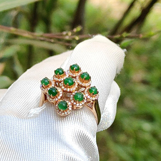 Mid Year Special Offer, Stunning 18k Gold setting with 9 green cabochons and diamonds Natural Type A Jadeites Ring with certificate weigh 3.92 grams, finger size 17.7 mm (18kring2) Yi Pin Qian