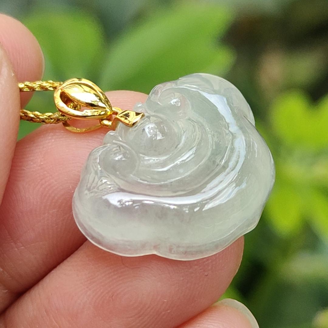 High Quality Ruyi Pendant Icy Translucent Natural Type A Jadeite added with 18k Clasp, certificate weighs 3.65 grams, measurement 16.3 * 21.4 * 5.2 mm (18kp94) Yi Pin Qian Jadeites Jade Jewelry ~Your Precious Quintessential ~ Singapore