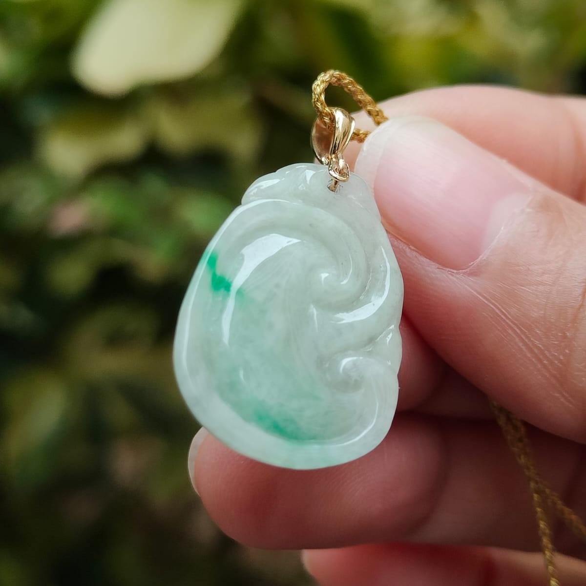 18k gold clasp added to this Natural Type A Jadeite Jade crafted as Ruyi Pendant, certificate weighs 4.5 grams, measurement 24.6 * 17.3 * 5.6 mm (18kp77) Yi Pin Qian Jadeites Jade Jewelry ~Your Precious Quintessential ~ Singapore