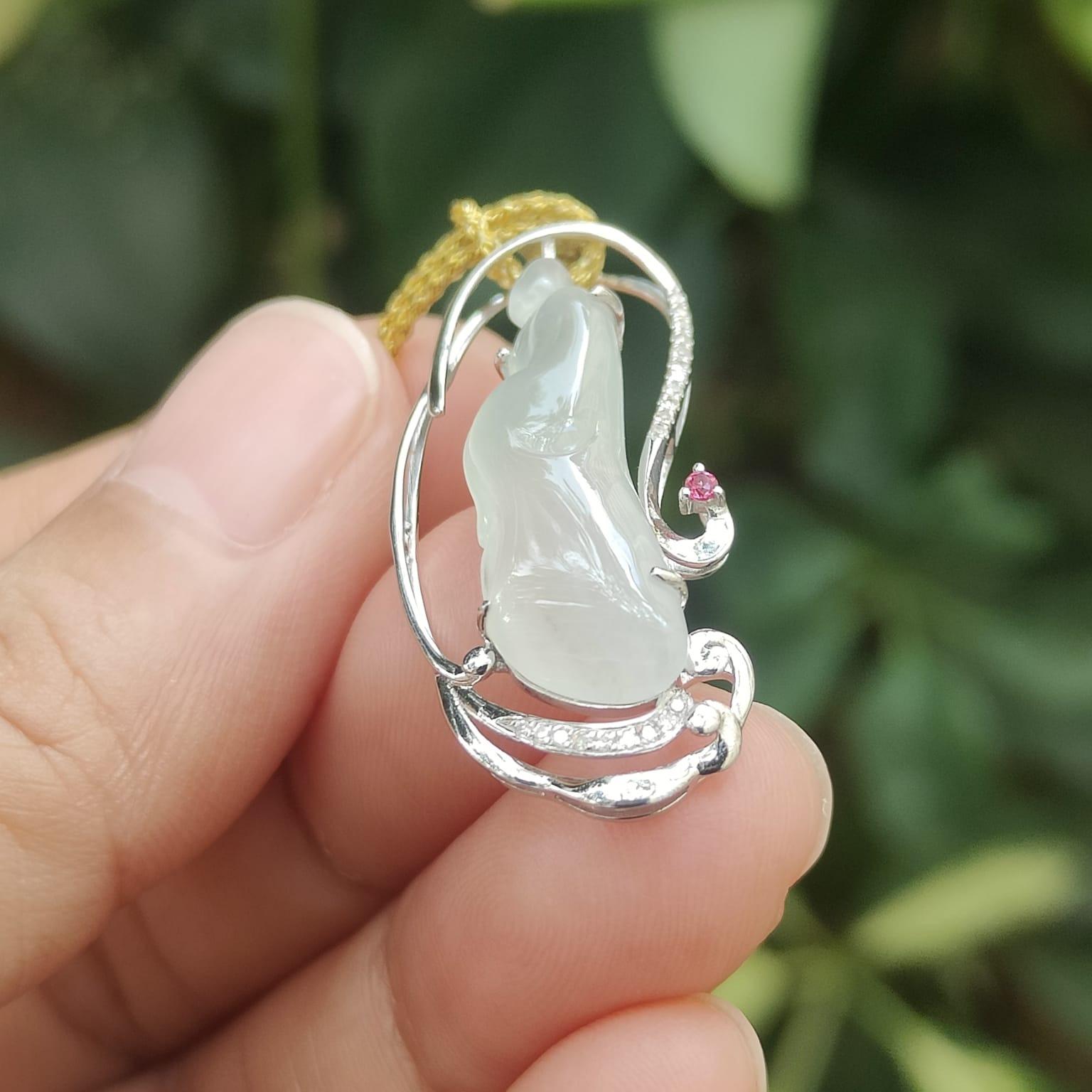New Arrival High Quality Natural Type A Jadeite Jade crafted as Enlightenment 18k gold pendant certificate weighs 3.09 grams, measurement 31 * 14.9 * 6.5 mm (18kp78) Yi Pin Qian Jadeites Jade Jewelry ~Your Precious Quintessential ~ Singapore