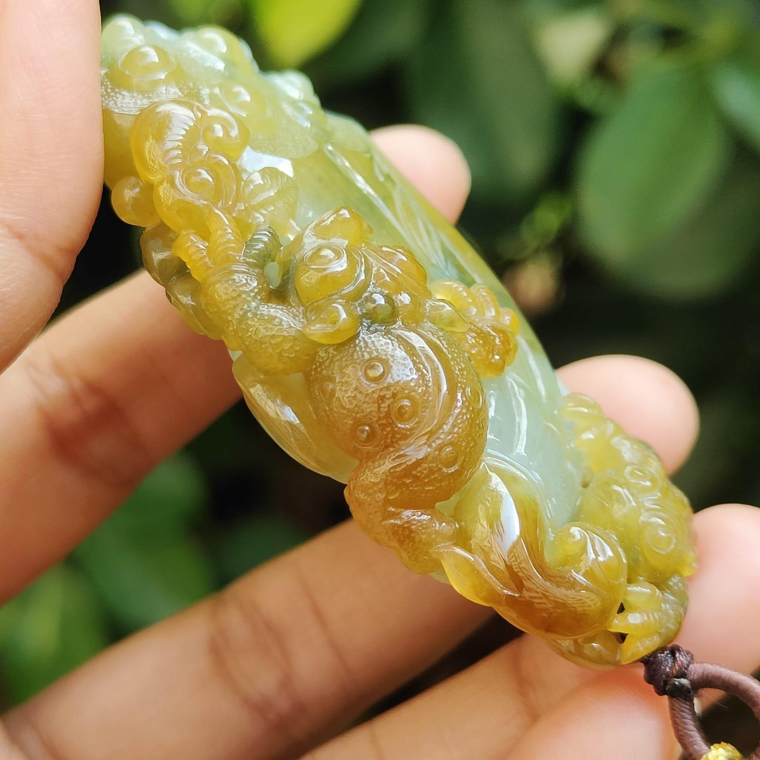 Super Rare Lotus & Toad Jadeite Pendant – Natural Type A Jadeite, Five Elements Harmony, Certified GD2112H002820 SKU:pendant400 Yi Pin Qian Jadeites Jade Jewelry ~Your Precious Quintessential ~ Singapore