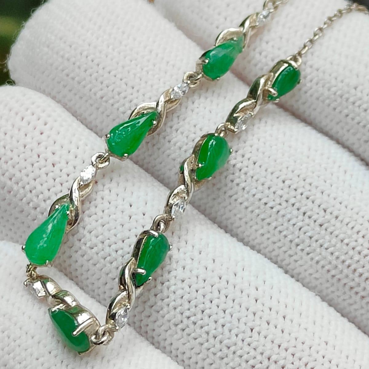 Earth Element Jade Bracelet - 7 Growth-Symbol Waterdrop Cabochons (Sku: s925b7) Yi Pin Qian Jadeites Jade Jewelry ~Your Precious Quintessential ~ Singapore
