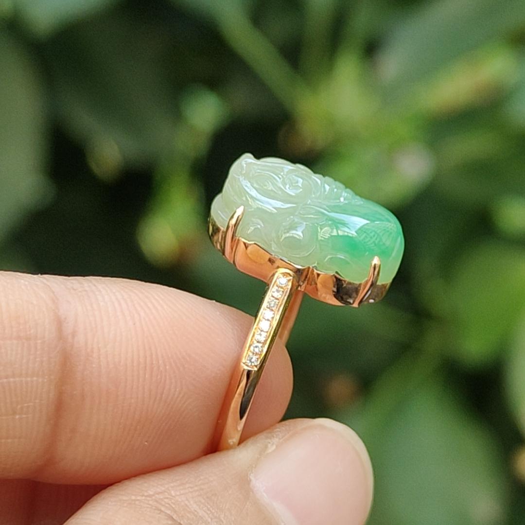 Local SG Seller - Very Beautiful 18k Gold Ring set with High Quality Natural Jadeite Jade crafted as Pixiu certificate weighs 2.82 grams, measurement 14.6 * 9.3 * 6.1 mm (18kring33) Yi Pin Qian Jadeites Jade Jewelry ~Your Precious Quintessential ~ Singapore