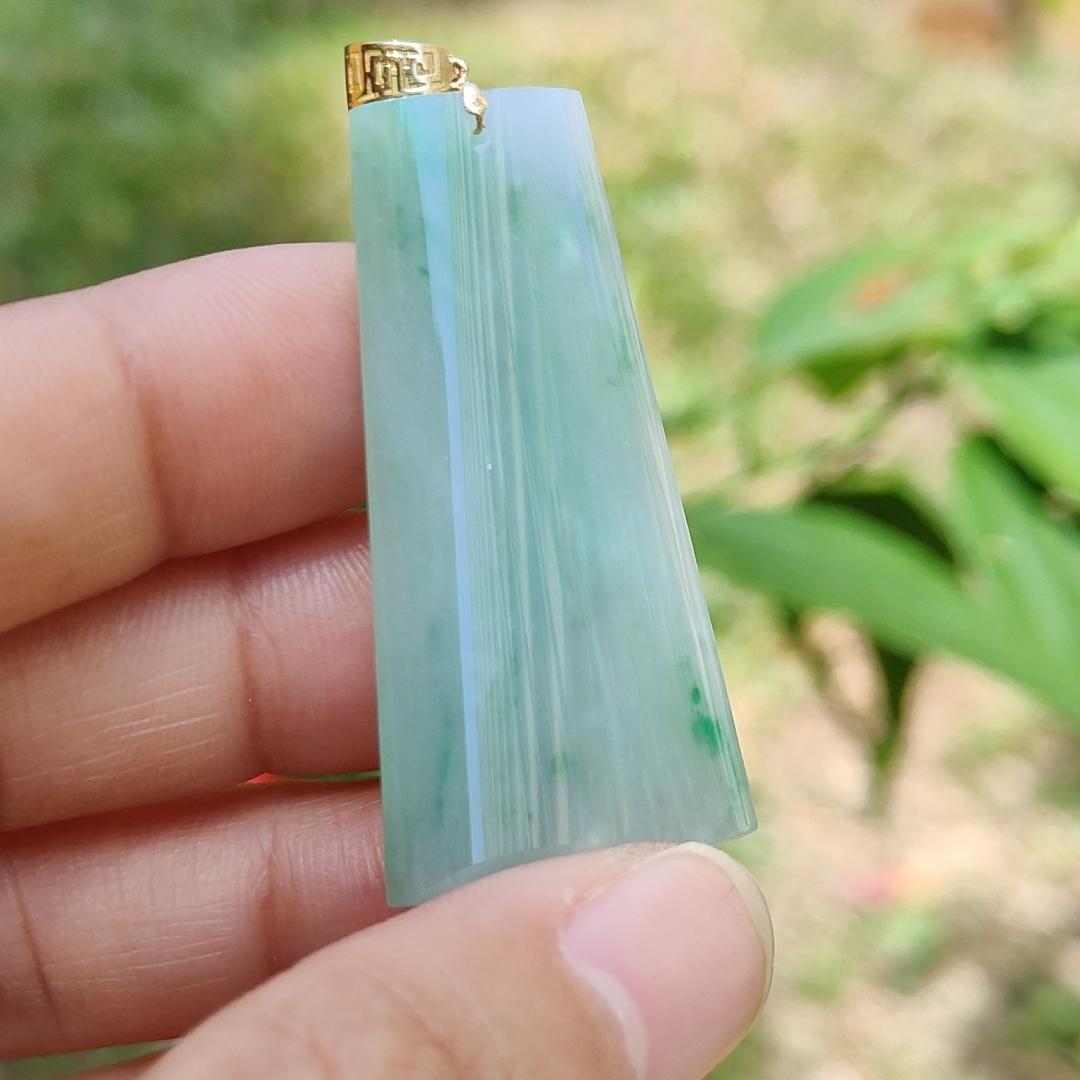 Light Green with Green Patches Natural Type A Jadeite Jade Crafted with Nothing as a pendant attached with 18k gold clasp, certificate weigh 11.24 grams, measurement 40.2 * 21 * 7.1 mm (18kp21) Yi Pin Qian