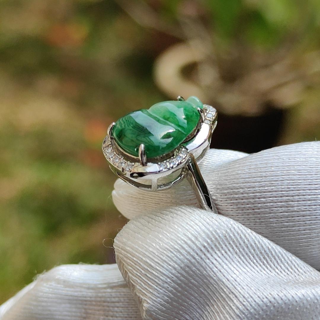 Special Sales - Quality Semi Icy Spicy Green Natural Type A Jadeite Jade crafted as Gourd set on S925 Silver with Zircon, Finger size adjustable, certificate weigh 2.59 grams, 12 * 9.9 * 2.5 mm (s925ring6) Yi Pin Qian