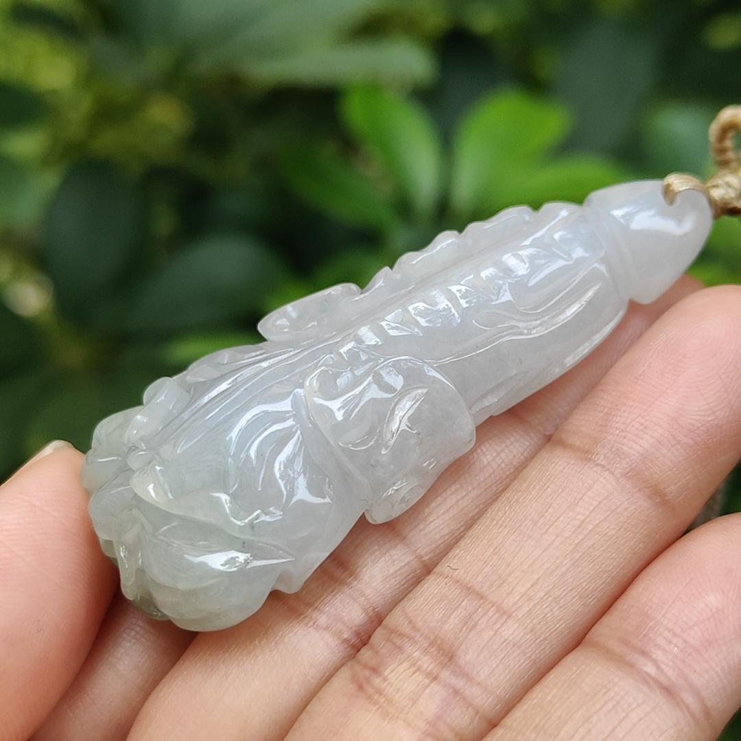 Singapore New Arrival High Quality Pendant crafted as the Cabbage on Natural Type A Jadeite Jade certificate weighs 31.47 grams, measurement 61 * 26.4 * 13.9 mm (pendant320) Yi Pin Qian Jadeites Jade Jewelry ~Your Precious Quintessential ~ Singapore