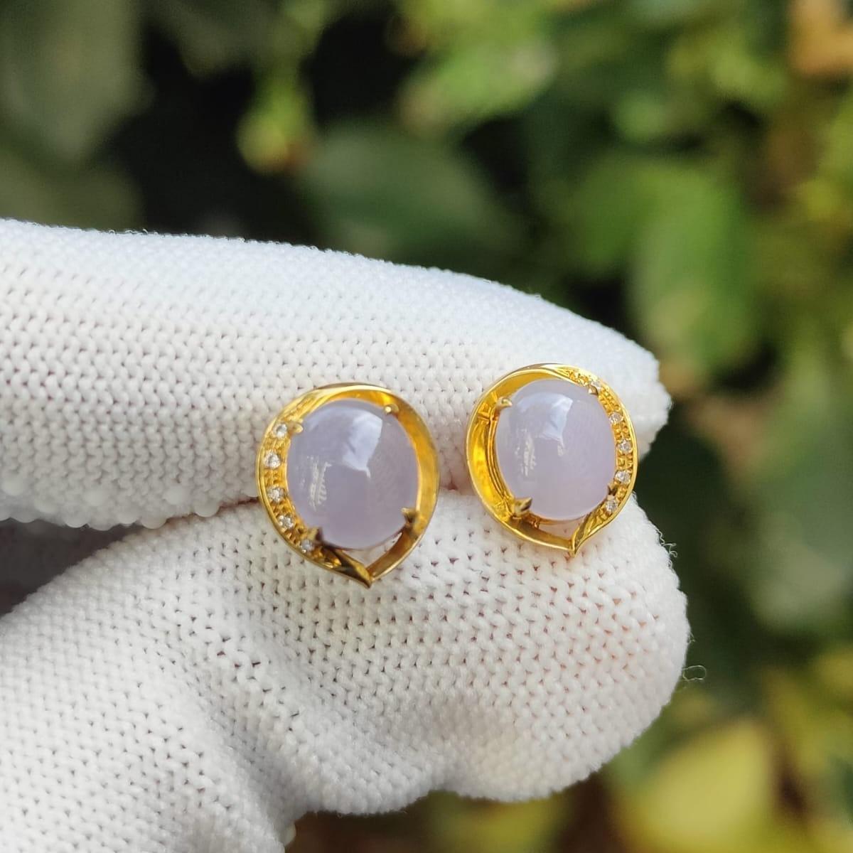 New SG Local High-Quality pair of Light Lavender crafted as cabochons on Natural Type A Jadeite Jade set with 18k gold as stud earrings, certificate weighs 2.51 grams (18k02) Yi Pin Qian Jadeites Jade Jewelry ~Your Precious Quintessential ~ Singapore