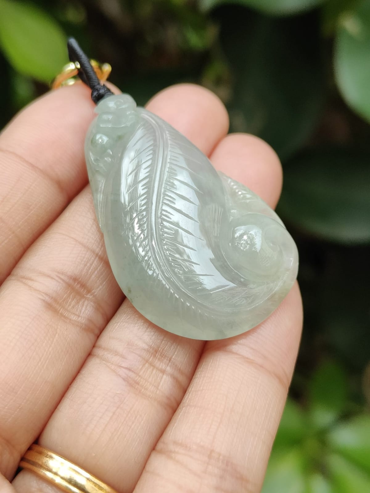 Monkey Leaf Ruyi Carving – Natural Type A Jadeite Pendant (Sku: pendant442)
