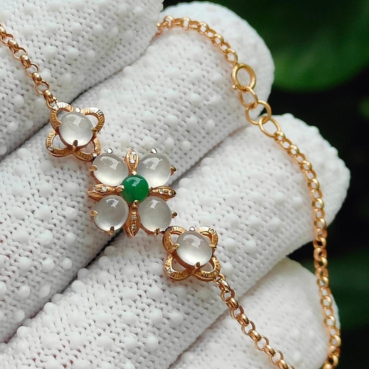 18K Gold & Jadeite Harmony Bracelet – 7 Cabochons with 12 Diamonds, 🌌Five Elements Balance, Certified GD2109H014618(18kp105) Yi Pin Qian Jadeites Jade Jewelry ~Your Precious Quintessential ~ Singapore