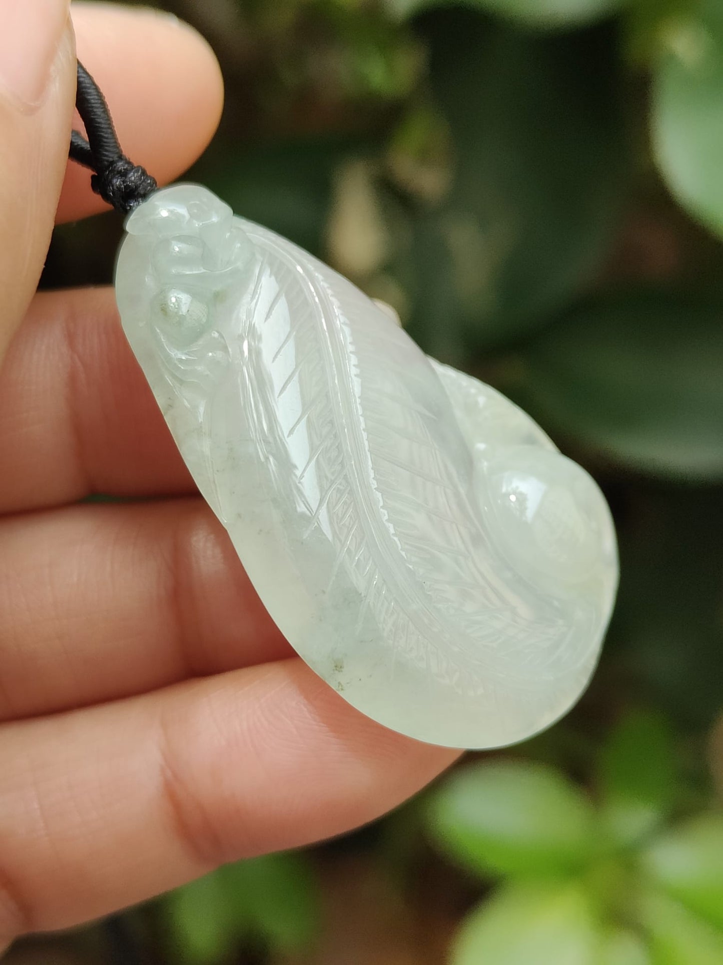 Monkey Leaf Ruyi Carving – Natural Type A Jadeite Pendant (Sku: pendant442)