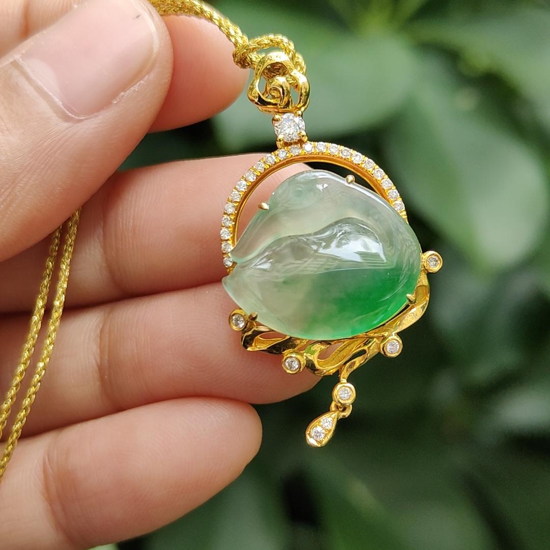 Very Rare Premium Natural Type A Jadeite-Jade with Green and Green Hue, Good Translucent, set with 18k Gold crafted as Swan Pendant, certificate weighs 3.55 grams, measurement 37 * 20 * 6.5 mm (18kp67) Yi Pin Qian Jadeites Jade Jewelry ~Your Precious Quintessential ~ Singapore