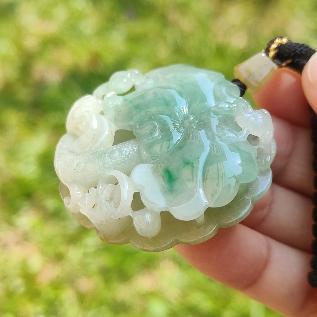 Rare Quality Yellow and Green Natural Type A Jadeite Jade beautifully crafted with frog and lotus old school hollow style, certificate weigh 27.08 grams, measurement 41.6 * 48 * 11 mm (pendant209) Yi Pin Qian