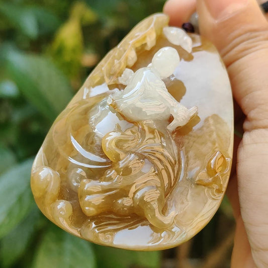 Rare Brown and White Natural Type A Jadeite Pendant carved with Laozi riding the cow with Yin and Yang, certificate included we ighs 68.76 grams, 69.10 * 48.70 * 17.20 mm, the collector's edition or daily wear (pendant94) Yi Pin Qian