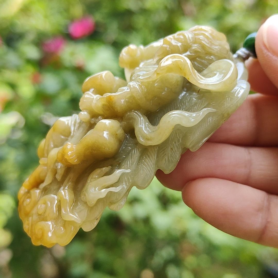 Super Rare Yellow with Light Green Hue Natural Type A Jadeite Jade crafted with shape of Lei Zhenzi as Pendant, certificate weighs 79.58 grams, measurement 69.8 * 42 * 19.5 (pendant257) Yi Pin Qian