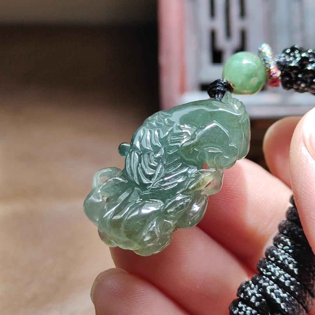 #Sold - Semi Icy Crafted as Parrot on Oil Green Natural Type A Jadeite Jade certificate weighs 6.19 grams, measurement 29.8 * 16.2 * 8 mm (pendant377)