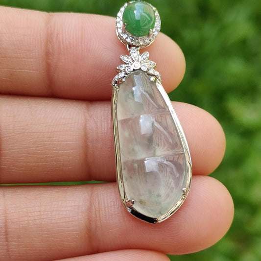 Premium Icy Translucent Natural Type A Jadeite Jade crafted as Four Seasons Fortune Beans set on 18k gold with 1 green cabochon and diamonds, certificate include weigh 3.86 grams, measurement 36.7 * 12.5 * 7mm (18kp14) Yi Pin Qian