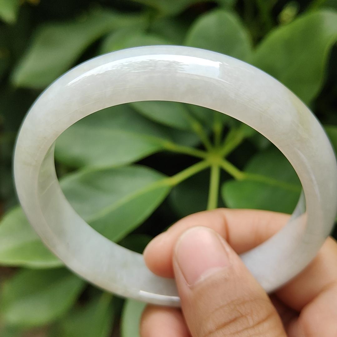 Singapore New Arrival 57.5 mm Crafted as Peace Bangle Natural Type A Jadeite Jade Jewellery certificate weighs 52.21 grams, Width: 13.1 * Thick: 7.1 mm (bangle18) Yi Pin Qian Jadeites Jade Jewelry ~Your Precious Quintessential ~ Singapore