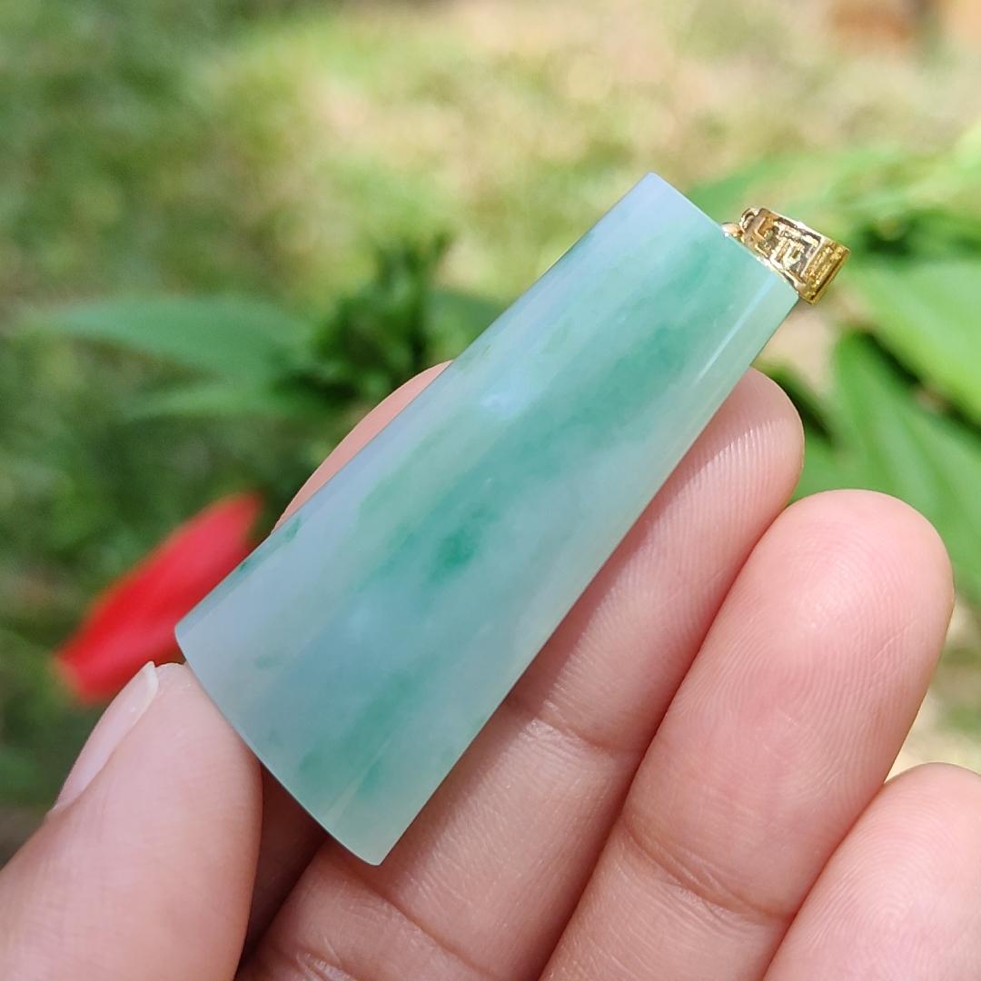 Light Green with Green Patches Natural Type A Jadeite Jade Crafted with Nothing as a pendant attached with 18k gold clasp, certificate weigh 11.24 grams, measurement 40.2 * 21 * 7.1 mm (18kp21) Yi Pin Qian