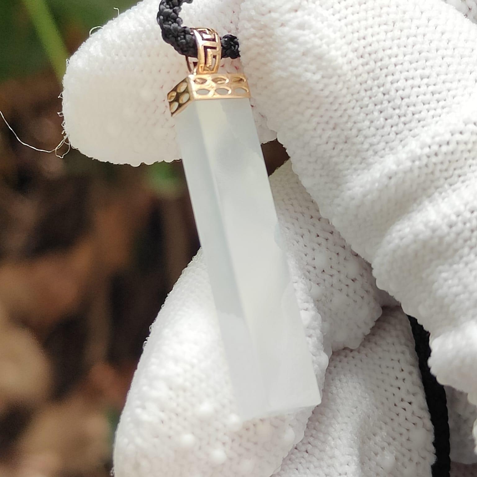 Harmony’s Embrace Natural Jadeite Pendant – Earth-Centered Energy (Sku: 18kp118) Yi Pin Qian Jadeites Jade Jewelry ~Your Precious Quintessential ~ Singapore