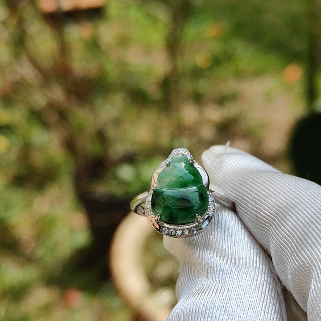 Special Sales - Quality Semi Icy Spicy Green Natural Type A Jadeite Jade crafted as Gourd set on S925 Silver with Zircon, Finger size adjustable, certificate weigh 2.59 grams, 12 * 9.9 * 2.5 mm (s925ring6) Yi Pin Qian