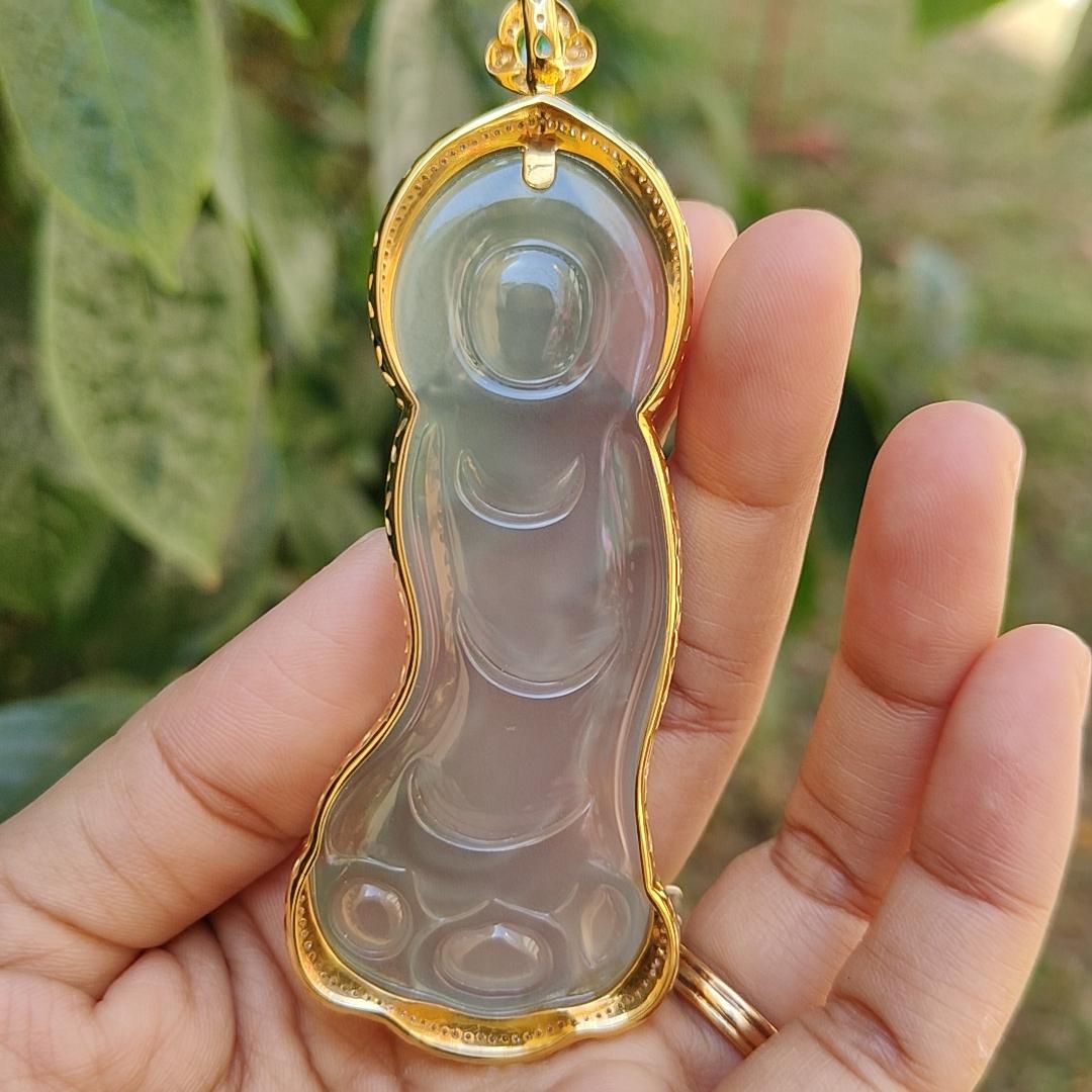 Super Rare Premium High Quality Light Green with Green Natural Type A Jadeite Jade crafted as Standing Guanyin set on 18k Gold with diamonds and one green cabochon, certificate weigh 27.19 grams, measurement 89.9 * 33.2 * 11.9 mm (18kp34) Yi Pin Qian